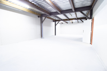 Pronájem skladovacích prostor 1263 m², Praha 9 - Vysočany