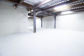 Pronájem skladovacích prostor 1263 m², Praha 9 - Vysočany