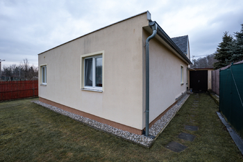 Prodej domu 155 m², Bžany