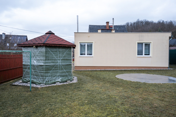 Prodej domu 155 m², Bžany