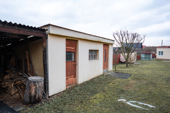 Prodej domu 155 m², Bžany