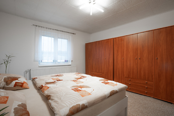 Prodej domu 155 m², Bžany