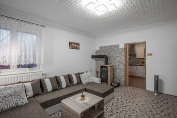 Prodej domu 155 m², Bžany