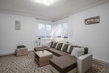 Prodej domu 155 m², Bžany
