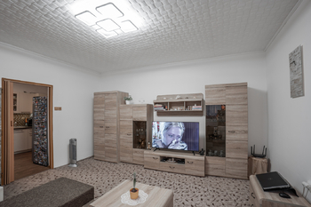 Prodej domu 155 m², Bžany