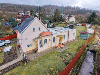 Prodej domu 155 m², Bžany