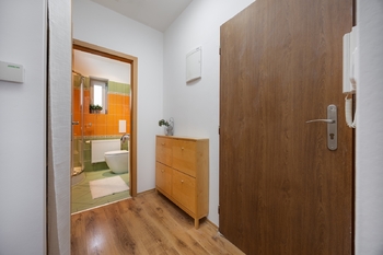 Prodej bytu 1+kk v osobním vlastnictví 27 m², Unhošť