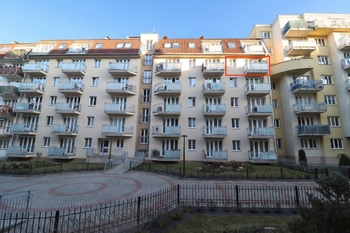 Bytový dům - vnitroblok - Prodej bytu 2+kk v osobním vlastnictví 41 m², Praha 9 - Kyje 