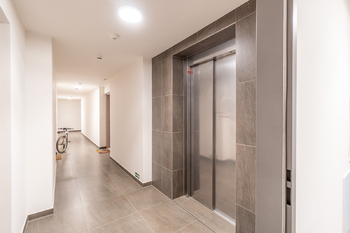 Pronájem garážového stání, Praha 9 - Letňany