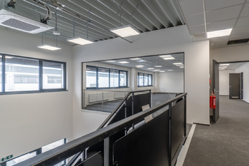 Pronájem kancelářských prostor 289 m², Tuchoměřice