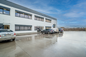 Pronájem kancelářských prostor 289 m², Tuchoměřice