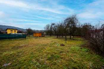 Prodej pozemku 1465 m², Březina