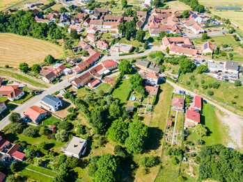 Prodej pozemku 1465 m², Březina