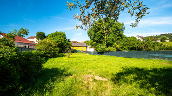 Prodej pozemku 1465 m², Březina