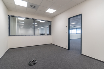 Pronájem obchodních prostor 289 m², Tuchoměřice