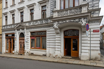 Pronájem obchodních prostor 183 m², Písek