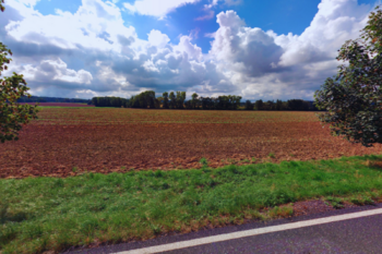 Prodej pozemku 14421 m², Suchdol