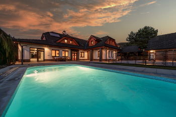 +420 739 604 767 I vaclav.adamcik@re-max.cz I prodej nemovitosti Malenovice - Prodej domu 230 m², Malenovice