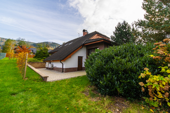 +420 739 604 767 I vaclav.adamcik@re-max.cz I prodej nemovitosti Malenovice - Prodej domu 230 m², Malenovice