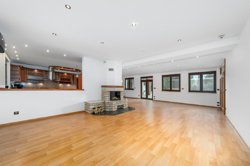 +420 739 604 767 I vaclav.adamcik@re-max.cz I prodej nemovitosti Malenovice - Prodej domu 230 m², Malenovice