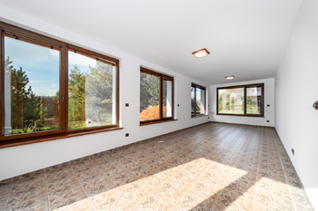 +420 739 604 767 I vaclav.adamcik@re-max.cz I prodej nemovitosti Malenovice - Prodej domu 230 m², Malenovice