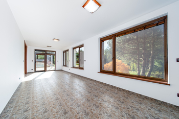 +420 739 604 767 I vaclav.adamcik@re-max.cz I prodej nemovitosti Malenovice - Prodej domu 230 m², Malenovice