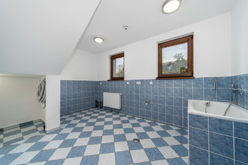 +420 739 604 767 I vaclav.adamcik@re-max.cz I prodej nemovitosti Malenovice - Prodej domu 230 m², Malenovice