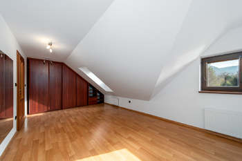 Prodej domu 230 m², Malenovice