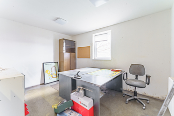 Pronájem skladovacích prostor 2043 m², Dobříš