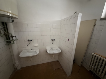 Pronájem obchodních prostor 101 m², Velehrad