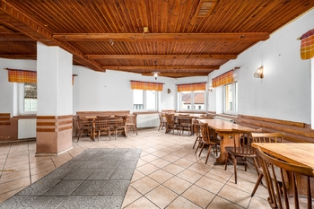 Pronájem restaurace 170 m², Boršov nad Vltavou