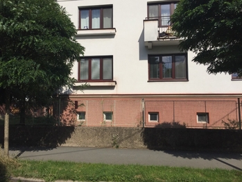 Pronájem bytu 2+1 v osobním vlastnictví 61 m², Hradec Králové