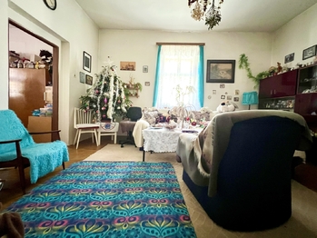 Byt v 1. patře 3+1 - Prodej domu 240 m², Hrob