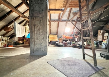 půda - Prodej domu 240 m², Hrob