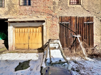 garáž, sklad - Prodej domu 240 m², Hrob