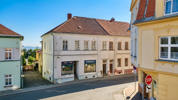 Prodej domu 240 m², Hrob