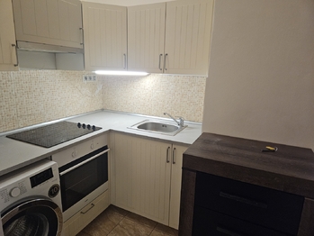 Pronájem bytu 1+kk v osobním vlastnictví 30 m², Kladno