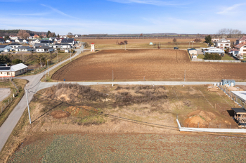 Prodej pozemku 839 m², Hvozdnice