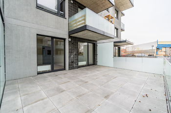 Pronájem bytu 2+kk v družstevním vlastnictví 78 m², Praha 9 - Prosek