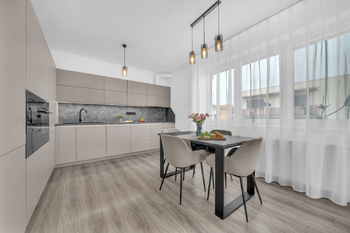 Prodej bytu 3+kk v osobním vlastnictví 78 m², Milovice