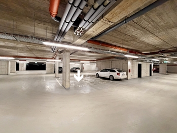 garáž - parkovací místo - Pronájem bytu 3+kk v osobním vlastnictví 81 m², České Budějovice