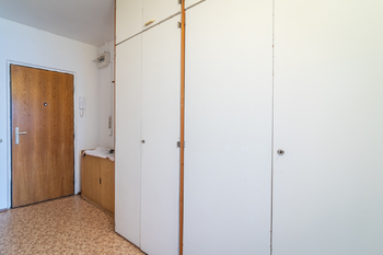 Prodej bytu 2+kk v osobním vlastnictví 45 m², Praha 8 - Kobylisy