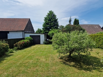 Prodej pozemku 723 m², Seč