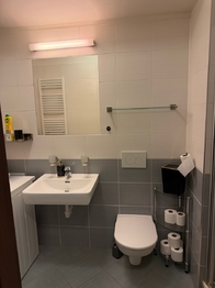 Pronájem bytu 1+kk v družstevním vlastnictví 34 m², Praha 9 - Střížkov