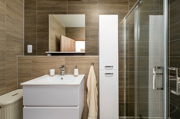 Koupelna - Prodej bytu 2+kk v osobním vlastnictví 73 m², České Budějovice