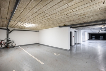 Garážové stání - Prodej bytu 2+kk v osobním vlastnictví 73 m², České Budějovice