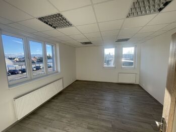 Pronájem kancelářských prostor 21 m², Dobrá