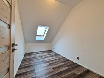 Prodej bytu 2+1 v osobním vlastnictví 96 m², Lochovice