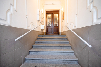 Prodej bytu 2+kk v osobním vlastnictví 72 m², Praha 2 - Vinohrady