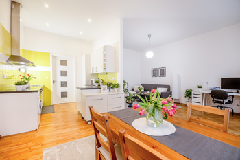 Prodej bytu 2+kk v osobním vlastnictví 72 m², Praha 2 - Vinohrady